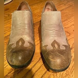 Born Brown Leather Size 8 Perfect Condition Beautiful Short Boots